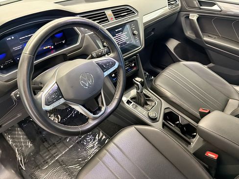 Used 2024 Volkswagen Tiguan Wolfsburg Edition AWD/4WD image 7