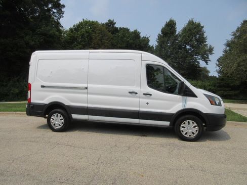 Used 2016 Ford Transit 250 148 Medium Roof RWD image 5