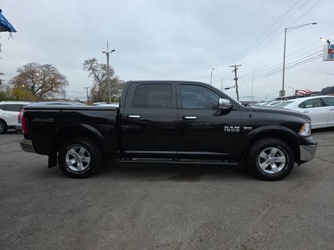Used 2018 RAM 1500 SLT image 7