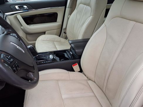 Used 2015 Lincoln MKS AWD w/ Equipment Group 101A image 3