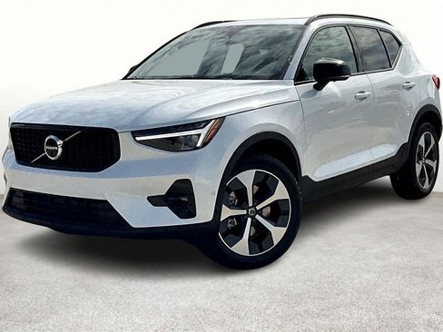 New 2026 Volvo XC40 B4 Plus w/ Protection Package Premier image 2