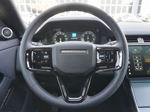 New 2025 Land Rover Range Rover Evoque S image 9