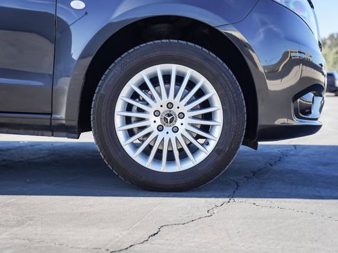 Used 2022 Mercedes-Benz Metris image 13