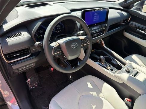New 2026 Toyota Grand Highlander AWD Hybrid image 13