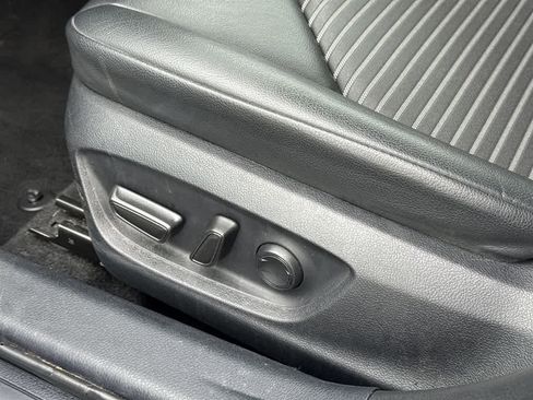 Used 2023 Toyota Camry SE FWD image 13