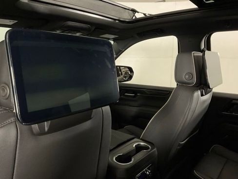 New 2026 GMC Yukon XL Elevation w/ Elevation Premium Package AWD/4WD image 28