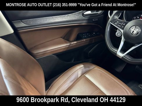 Used 2019 Alfa Romeo Stelvio AWD image 41