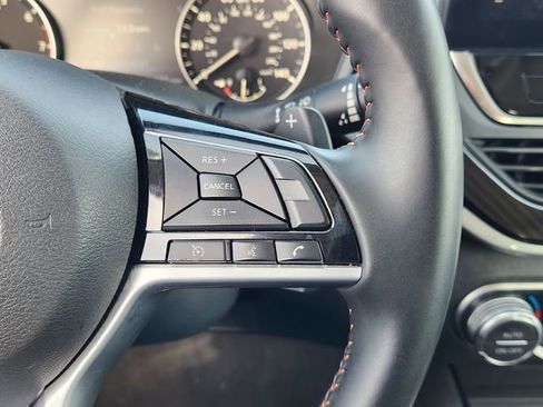 Used 2025 Nissan Altima 2.5 SR w/ SR Premium Package image 30