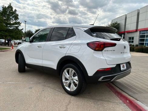 Used 2025 Buick Encore GX Preferred FWD image 8
