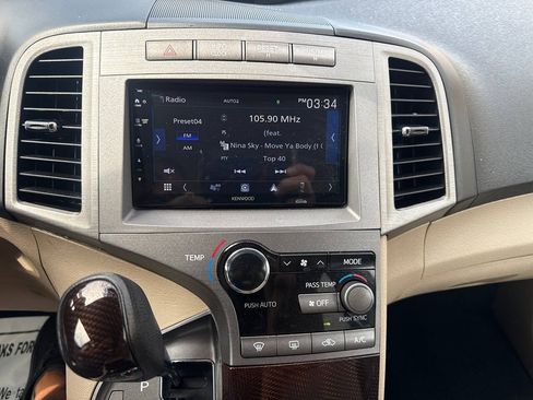 Used 2011 Toyota Venza FWD image 36