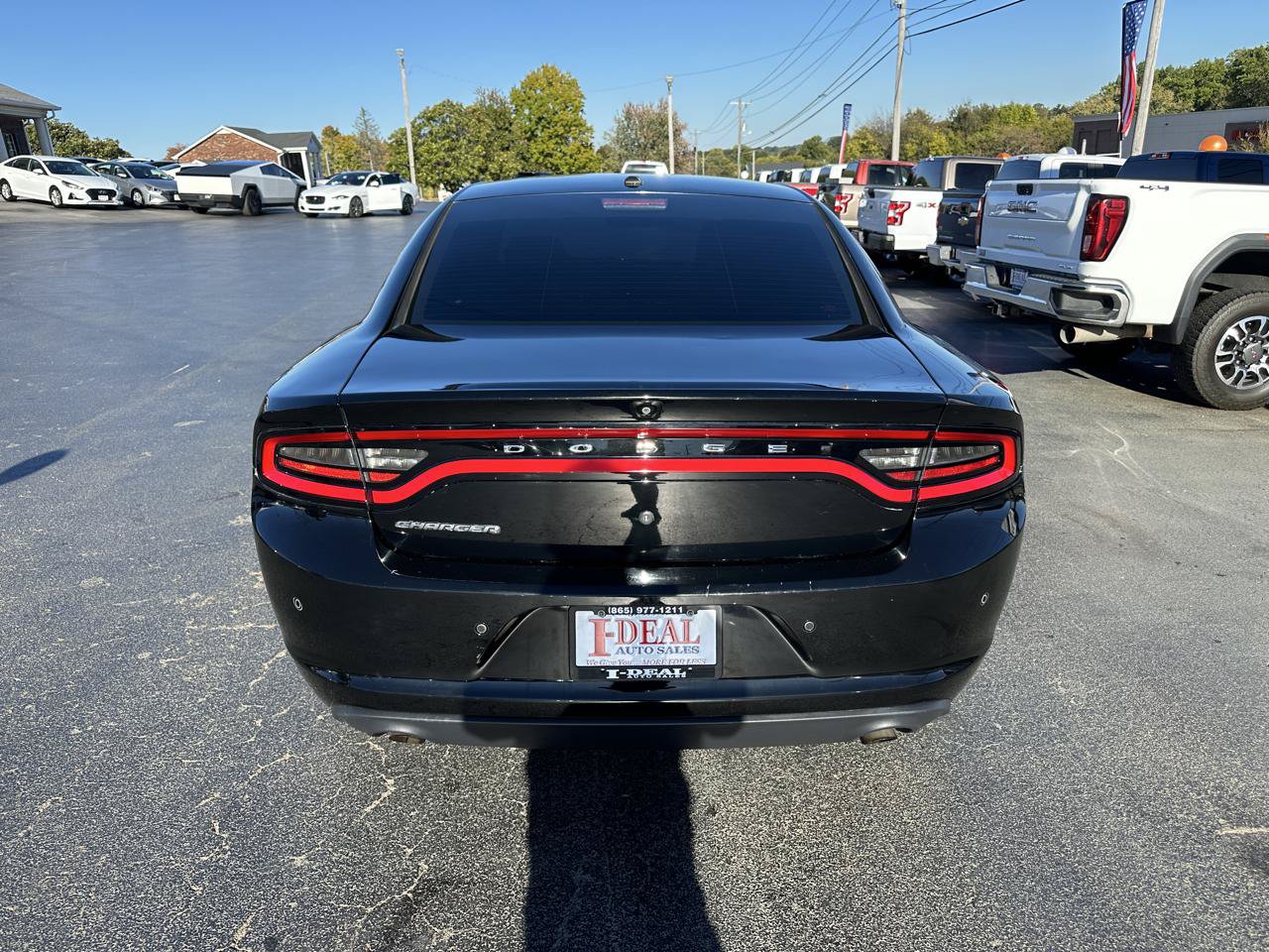 Used 2019 Dodge Charger Police w/ Street Appearance Group RWD image 3