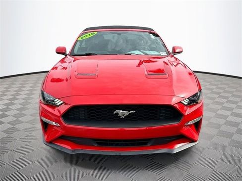Used 2018 Ford Mustang Premium image 2