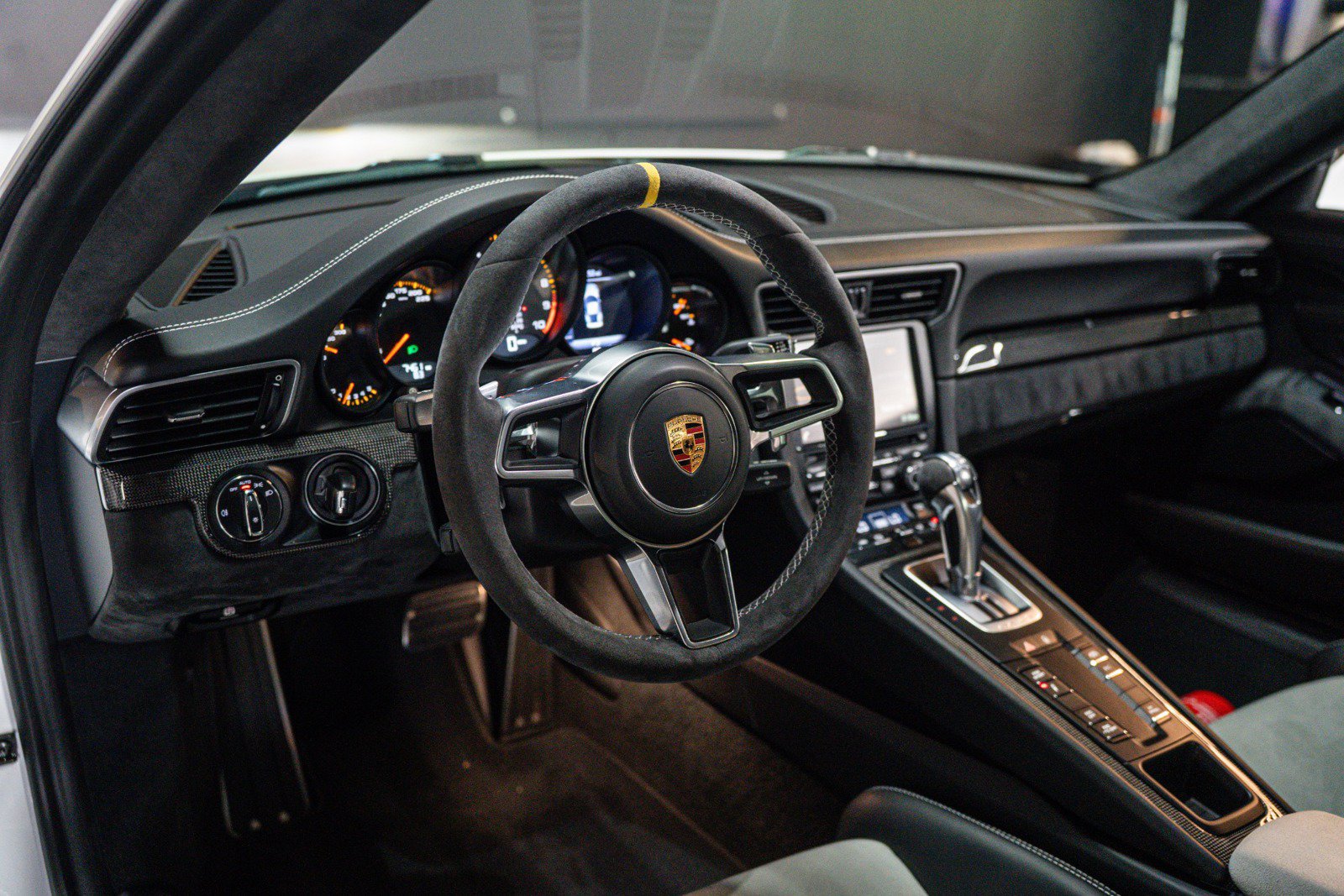 Used 2016 Porsche 911 GT3 RS RWD image 7