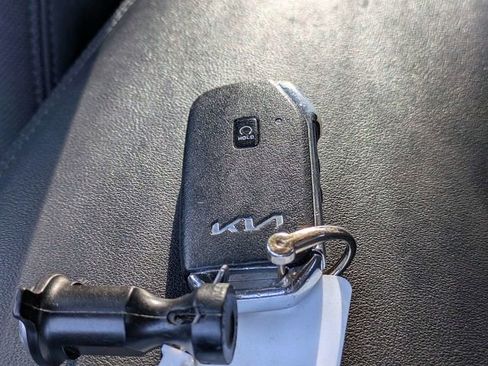Used 2022 Kia K5 LXS FWD image 31