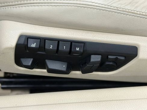 Used 2012 BMW 650i Convertible RWD image 18