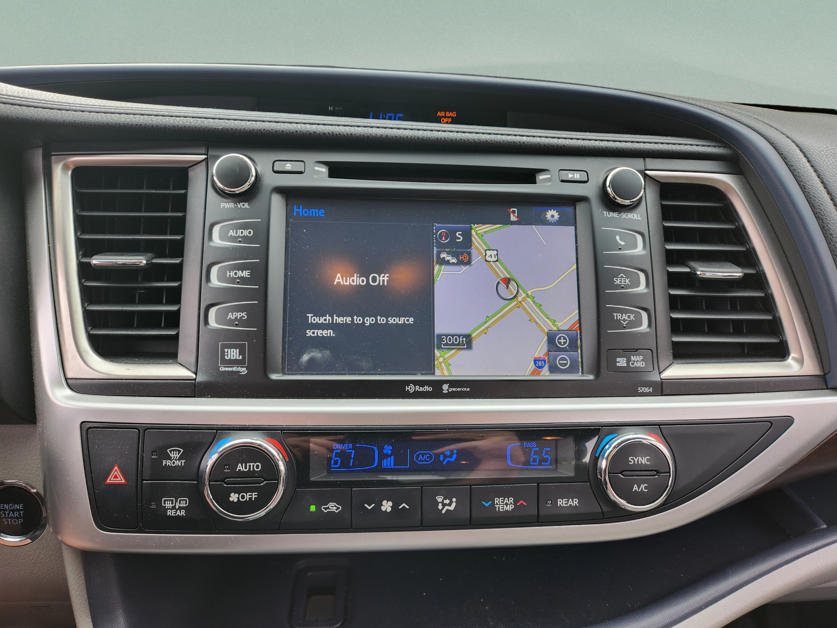 Used 2015 Toyota Highlander Limited Platinum FWD image 28