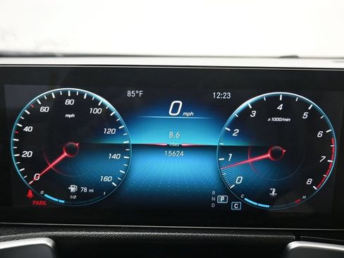 Used 2022 Mercedes-Benz GLB 250 4MATIC image 18