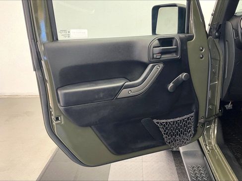 Used 2015 Jeep Wrangler Sport AWD/4WD image 23
