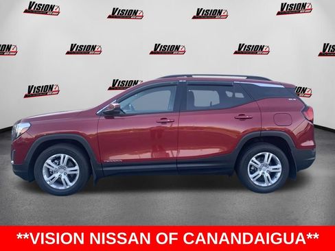 Used 2019 GMC Terrain SLE w/ Driver Convenience Package FWD image 2