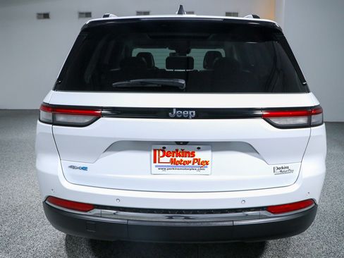 Used 2022 Jeep Grand Cherokee Limited 4xe AWD/4WD image 8