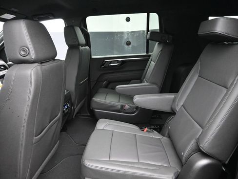 New 2026 Chevrolet Suburban LT w/ Comfort Package image 15