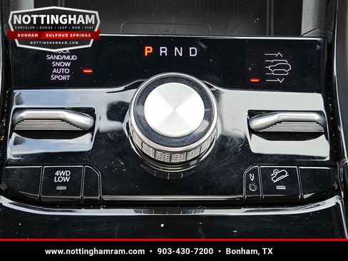 Used 2025 Jeep Grand Cherokee L Summit AWD/4WD image 19