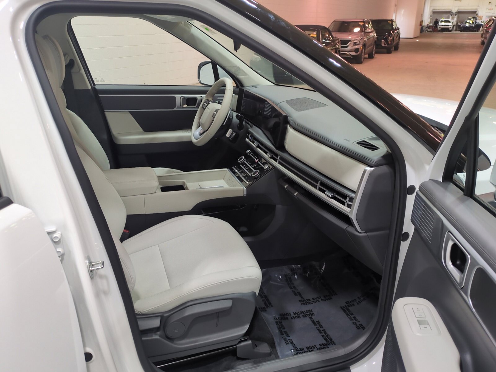 Certified 2024 Hyundai Santa Fe SE AWD/4WD image 9