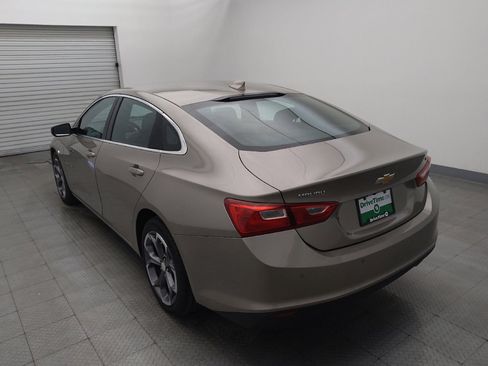 Used 2024 Chevrolet Malibu LT FWD image 5