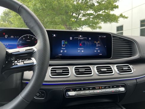 Certified 2024 Mercedes-Benz GLS 450 4MATIC w/ AMG Line Exterior image 31