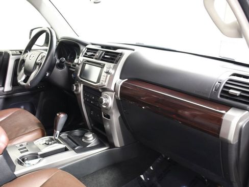 Used 2016 Toyota 4Runner Limited image 19