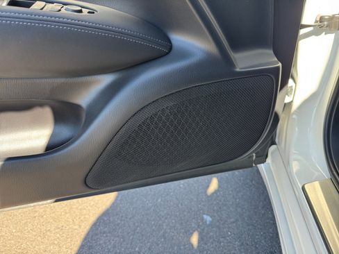 Used 2015 INFINITI Q70 3.7 w/ Deluxe Touring Package image 27