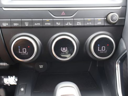 Used 2019 Jaguar E-PACE SE AWD/4WD image 25