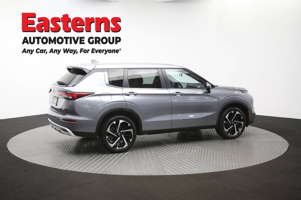 Used 2024 Mitsubishi Outlander SE AWD/4WD image 45