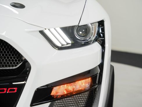 Used 2020 Ford Mustang Shelby GT500 w/ Carbon Fiber Track Pack image 15