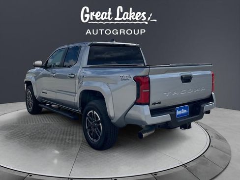 Used 2025 Toyota Tacoma TRD Sport AWD/4WD image 3