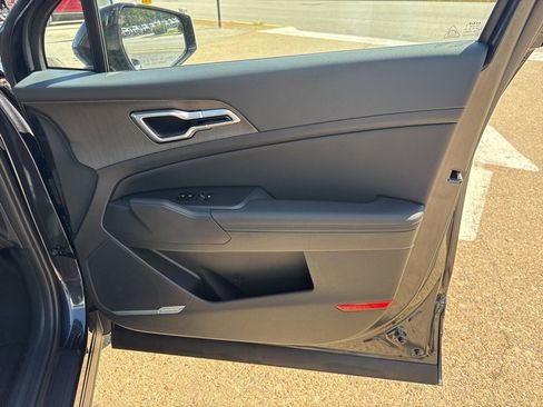 New 2026 Kia Sportage X-Line w/ X-Line Technology Package image 18