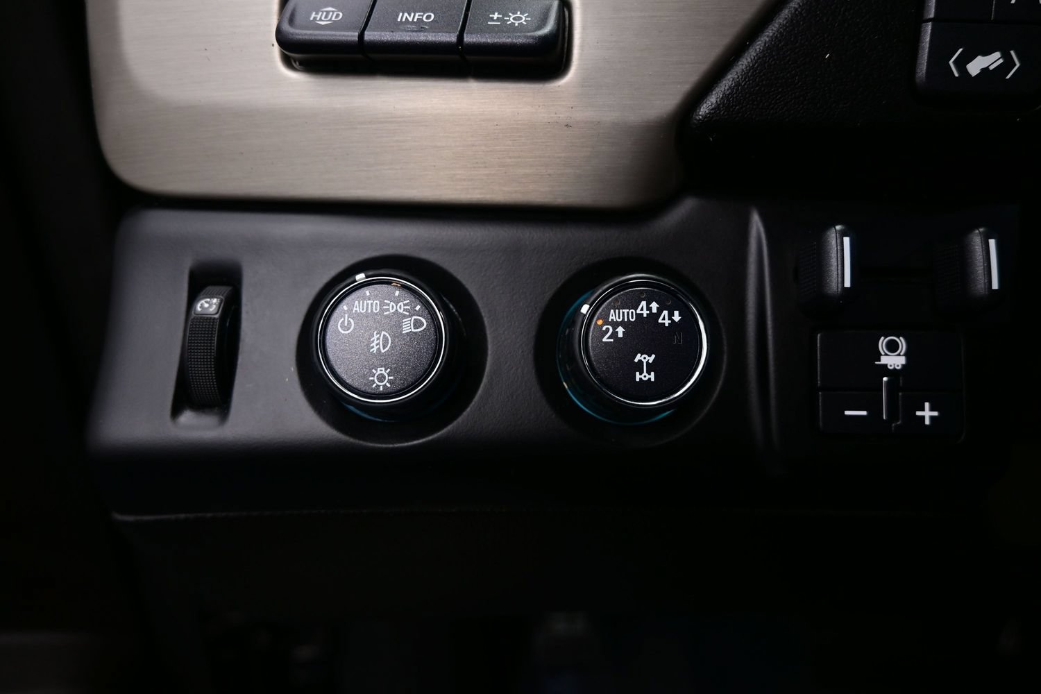 Used 2019 GMC Yukon XL Denali AWD/4WD image 29