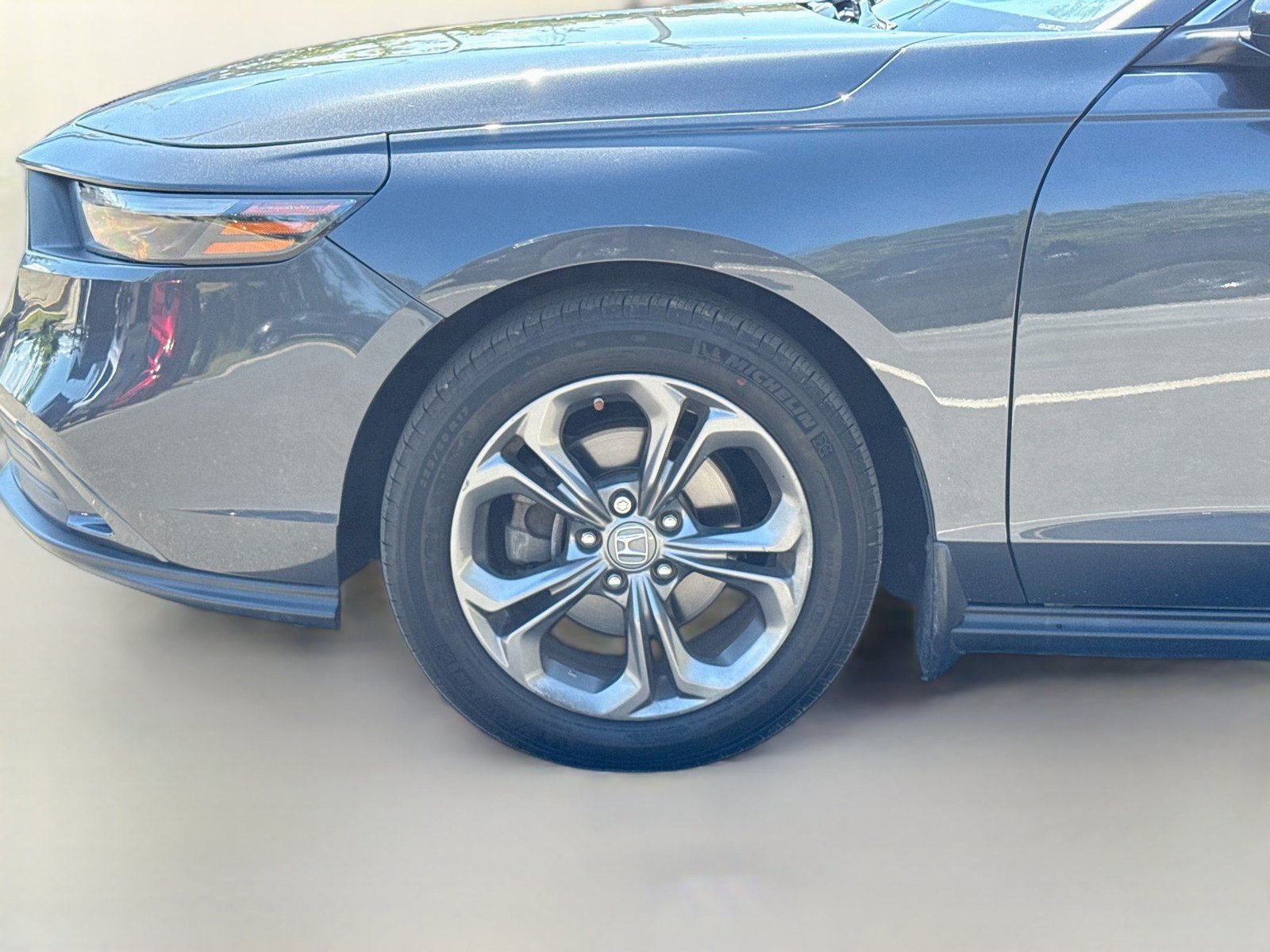 Used 2023 Honda Accord EX image 27