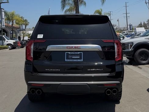 Used 2024 GMC Yukon Denali AWD/4WD image 8