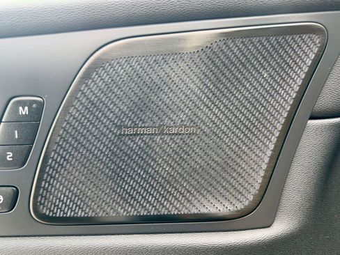 Used 2023 Volvo XC60 B5 Ultimate w/ Climate Package image 22