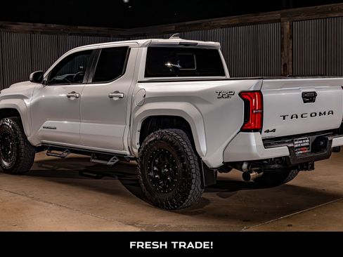 Used 2024 Toyota Tacoma TRD Sport w/ TRD Sport Upgrade Package AWD/4WD image 6