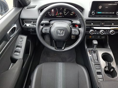 Used 2023 Honda Civic Sport image 11