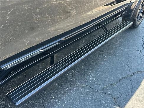 Certified 2024 Chevrolet Silverado 1500 High Country w/ Midnight Edition AWD/4WD image 13