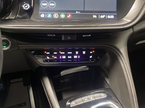 Used 2023 Buick Envision Essence FWD image 10