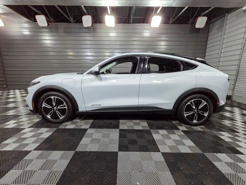 Used 2021 Ford Mustang Mach-E Select w/ Comfort/Appearance Package AWD/4WD image 8