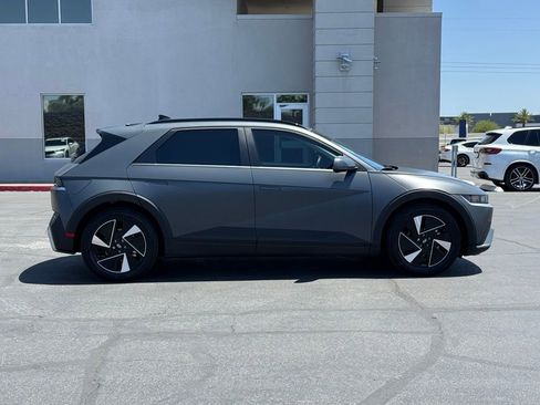 Used 2025 Hyundai Ioniq 5 SEL RWD image 2