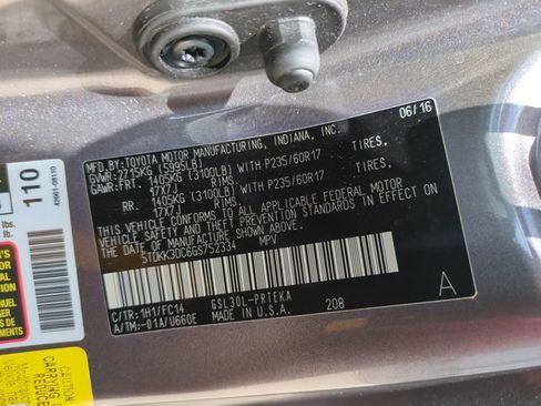 Used 2016 Toyota Sienna LE image 15