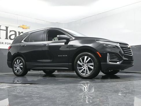 Used 2024 Chevrolet Equinox Premier FWD image 2