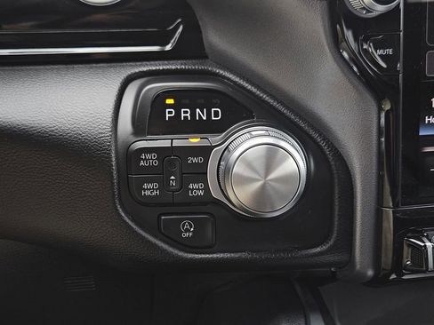 Used 2025 RAM 1500 Laramie w/ Night Edition image 25