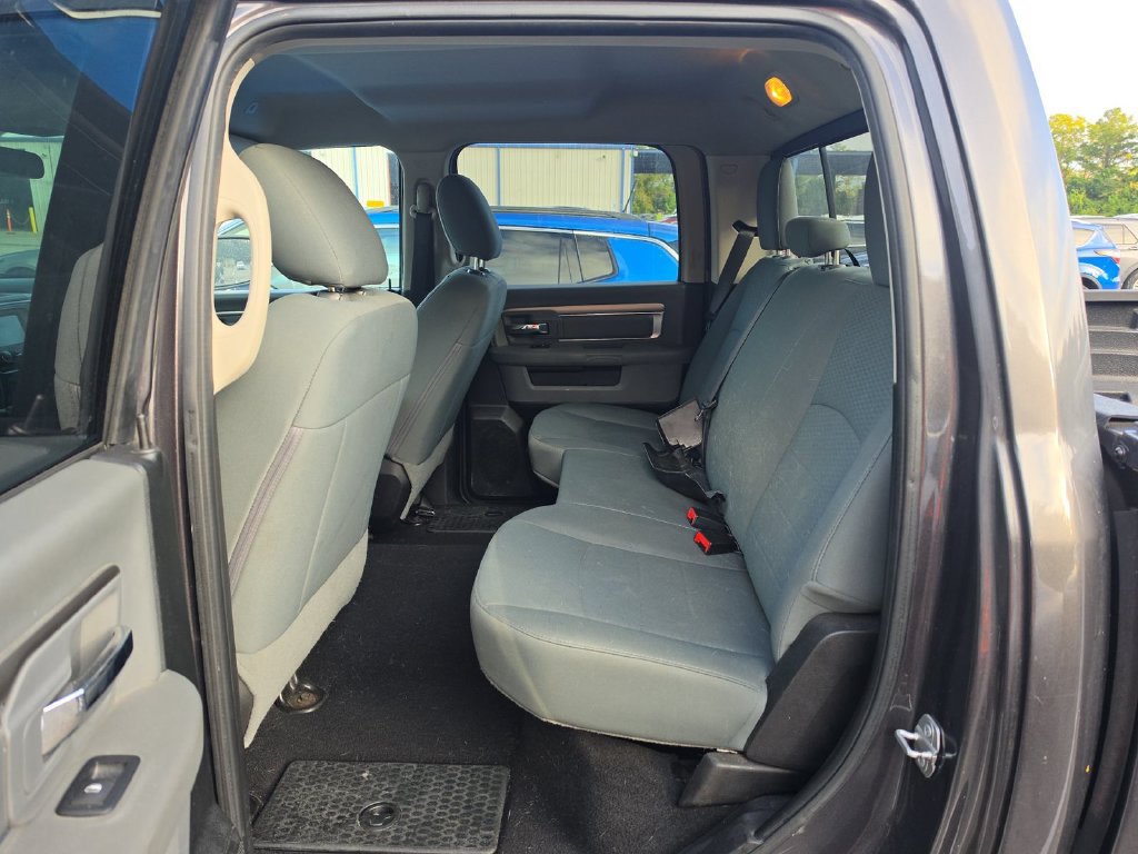 Used 2020 RAM 1500 Classic SLT AWD/4WD image 4